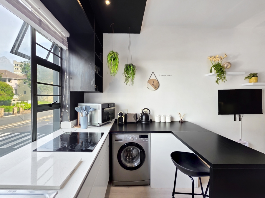 0 Bedroom Property for Sale in Sea Point Western Cape
